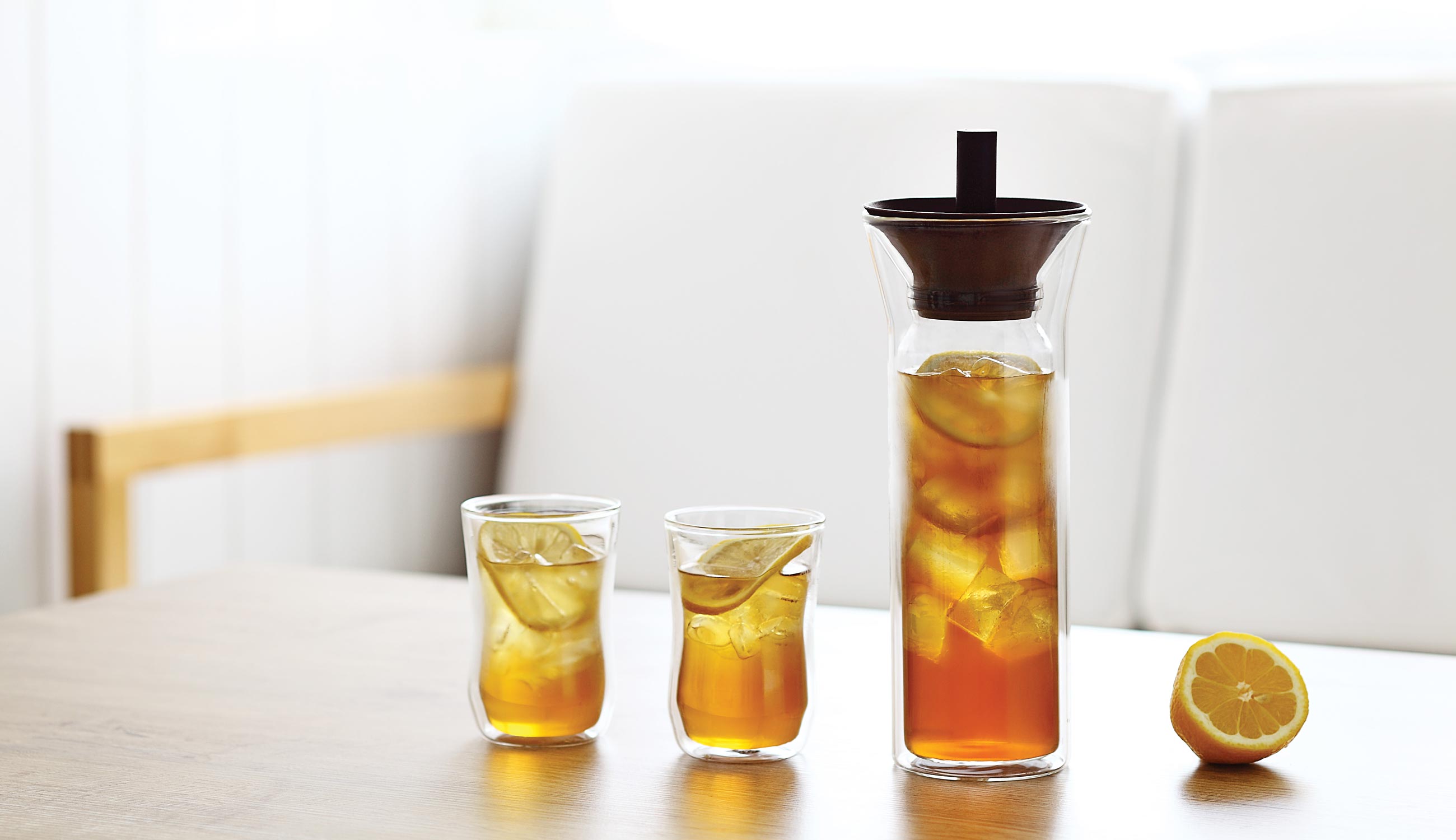Pure Mandarin Tea Set, Jia Inc.