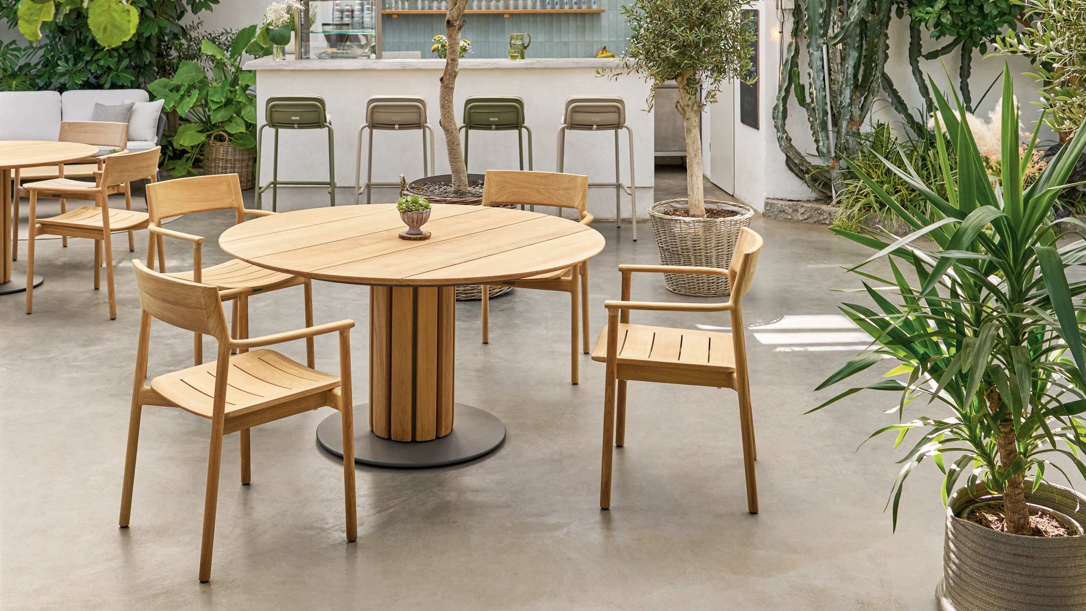 Teva outdoor chair and dining table, teak wood, Weishäupl